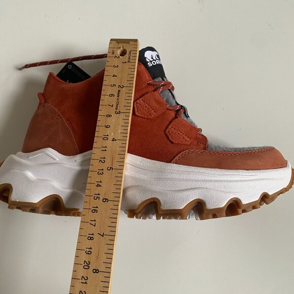 NWT Sorel Kinetic Breakthru Caribou Warp Red Chalk Women Leather Sneakers Sz 7.5 - Picture 14 of 16
